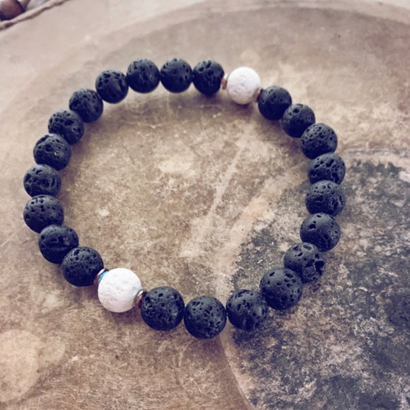beaded lava bracelet // wrist mala bead bracelet - Picture 4 of 5